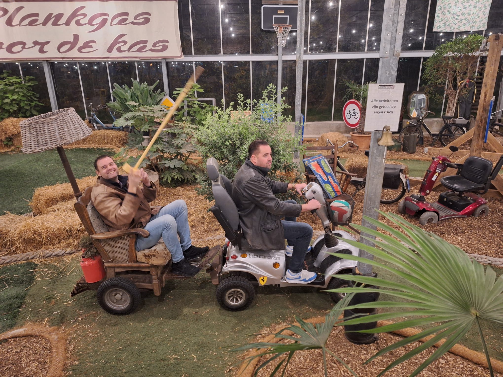 Op wel een heel bijzondere locatie in het Westland (De Tuinderij in De Lier) hebben we op 12 november 2025 onze jaarlijkse Ledenvergadering gehouden.